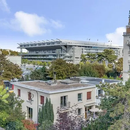 Maison Face A Rolland Garros *